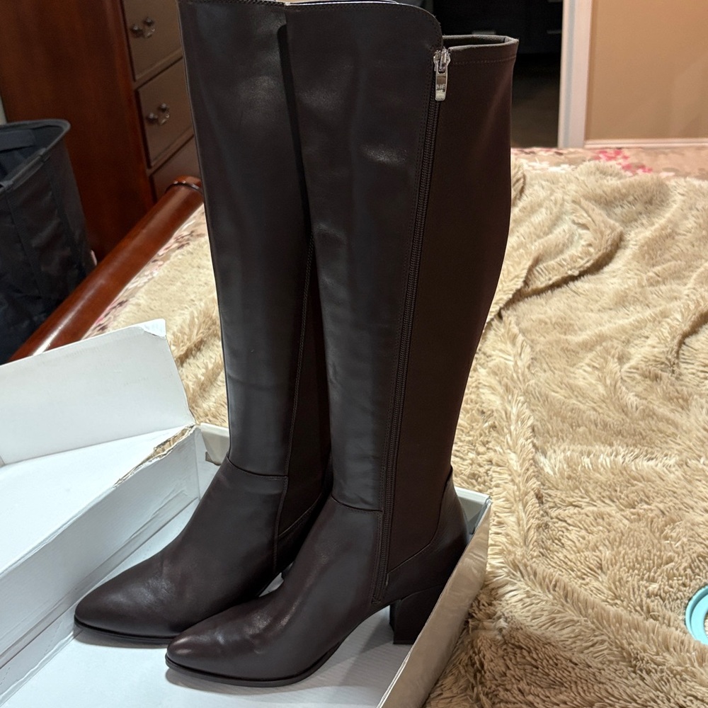 Dark Brown Leather Boots - Size 8M